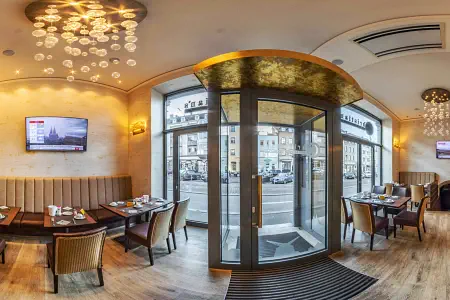 Bistro mit Frühstücksraum und Gewölbekeller zum Feiern Frühstück und Feiern im Bistro Würzburg