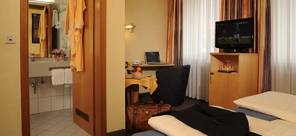 Hotelzimmer - Übernachten im Hotel Strauss in Würzburg Zimmer Würzburg - günstig Übernachten
